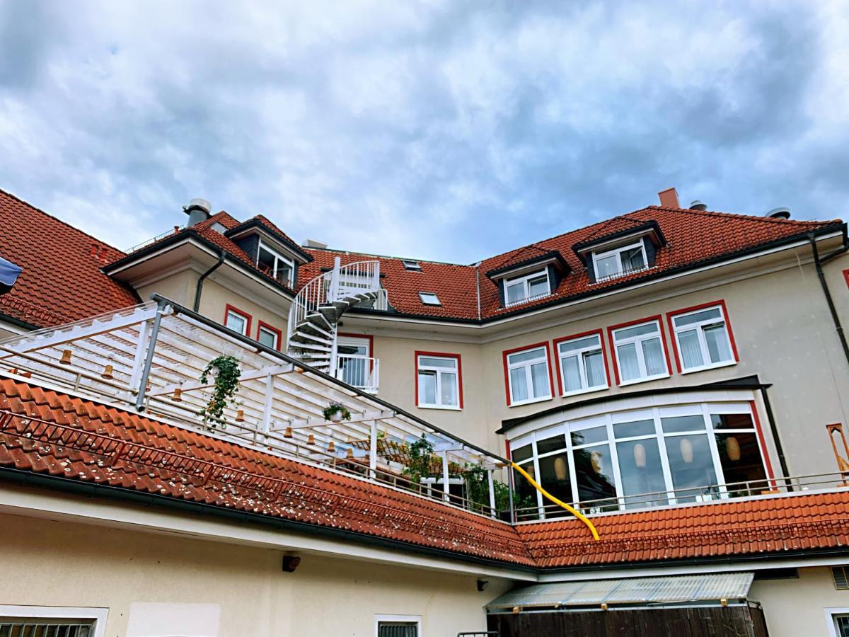 Hotel Birkenwerder Exterior photo